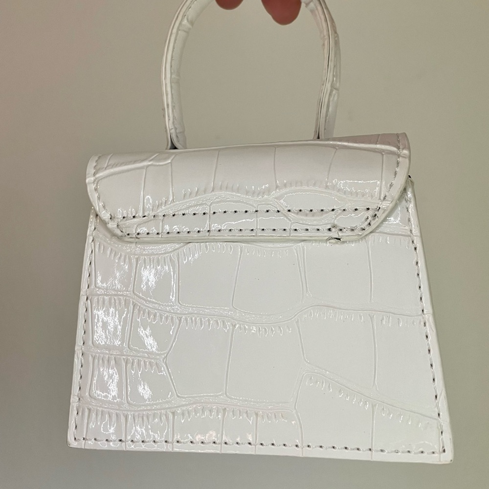 Purses - Picture 3 of 4